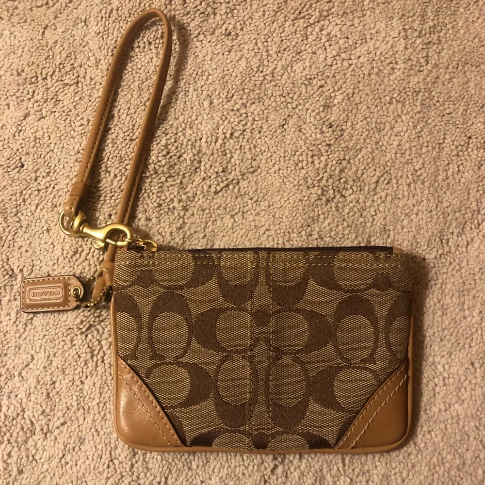 Coach Signature C Wristlet